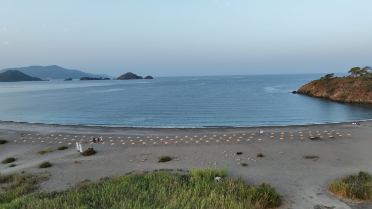8 plaj düzenlenerek halkın kullanımına ücretsiz olarak açıldı
